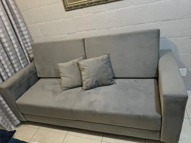 Vende se sofá semi novo