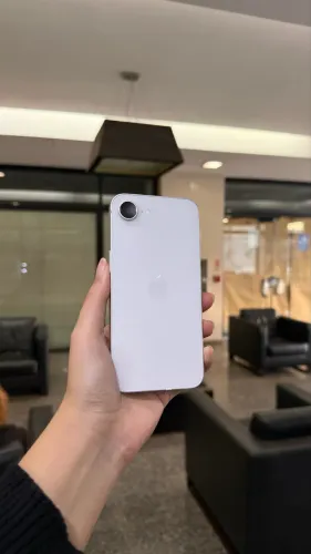 IPHONE 16E BRANCO 128 GB SEMINOVO DISPONÍVEL