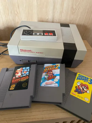 Nintendinho + trilogia super Mario original