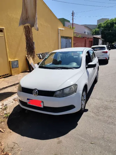 Volkswagen Gol (novo) 1.0 MI Total Flex 8V 4P 2013
