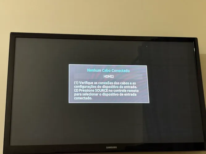 TV Samsung Plasma 43" (Leia a descrição - Com listras na tela)