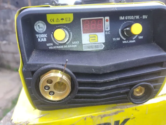 Máquina de solda com assessórios