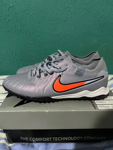 Chuteira Nike Tiempo 10 Pro TF 41