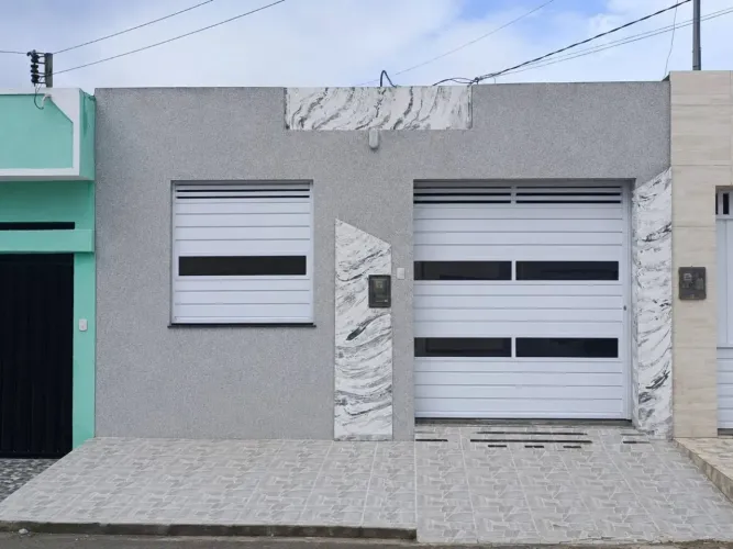 Casa à Venda - próxima à Pão e Mel