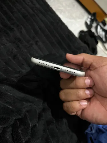 IPHONE 11 SEMI NOVO