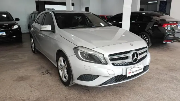 Mercedes-Benz Classe A 200 1.6 TB 16V Urban 156cv Aut. 2014