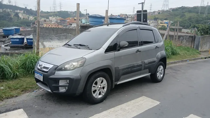 Fiat Idea Adv./ Adv.lock.dualogic 1.8 Flex 5P 2012