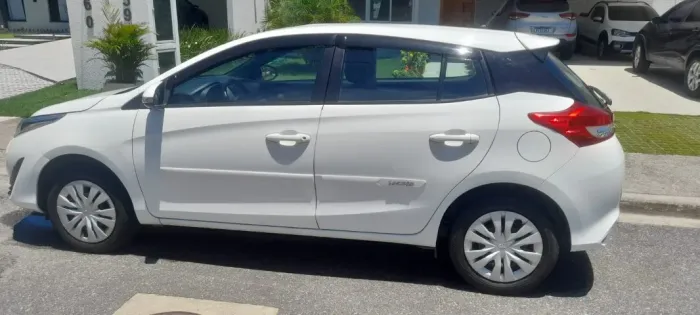 Toyota Yaris Live 1.3 Flex 16V 5P AUT 2022