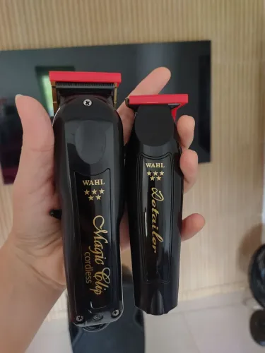Máquina de Cortar e Máquina de Acabamento Profissional Wahl Barber Kit