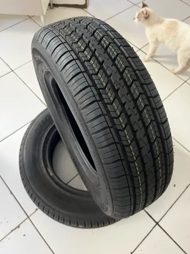 PNEUS 175/70 R13 - NOVOS!