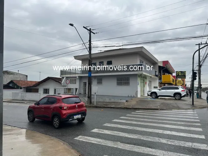 Sobrado comercial de esquina no Fátima - 370 m² com salas comerciais e amplo estacionament