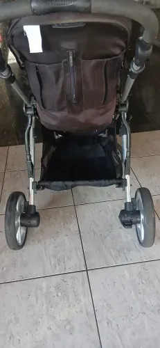 Vendo carrinho  de bebê!