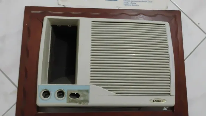 Ar-condicionado de janela 7500 BTUs 