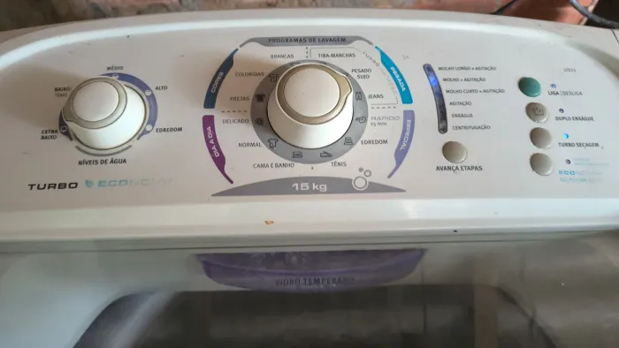 Máquina de lavar roupa 15 kg Electrolux pouco uso 110 v