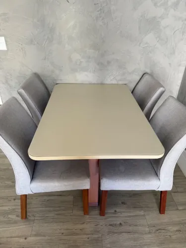 Mesa de jantar 4 lugares
