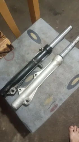 Par de amortecedor da 50 vc original 150R$ cada