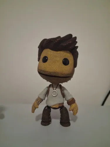 Action Figure NECA Nathan Drake Sackboy(Uncharted X Little Big Planet)