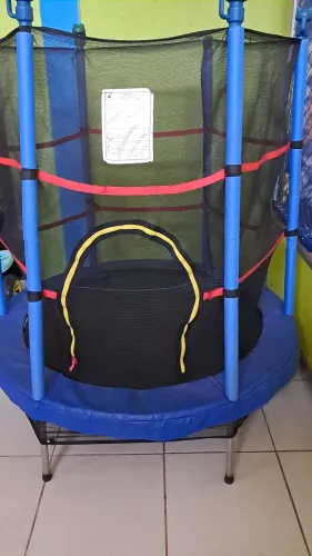 Cama elástica para crianças