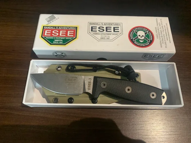 Faca ESEE 3