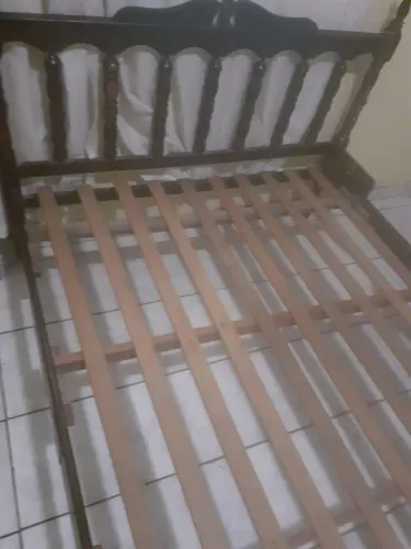 Cama casal com colchão 