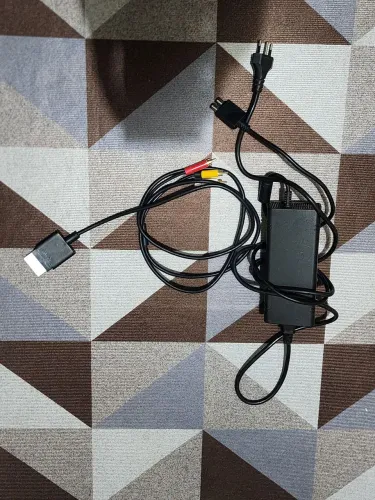 Fonte xbox 360 slim + cabo