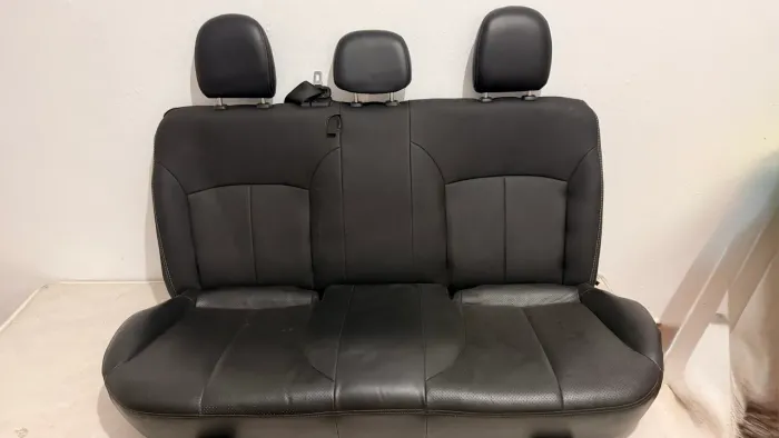 Banco em couro para Mitsubishi L200 Triton