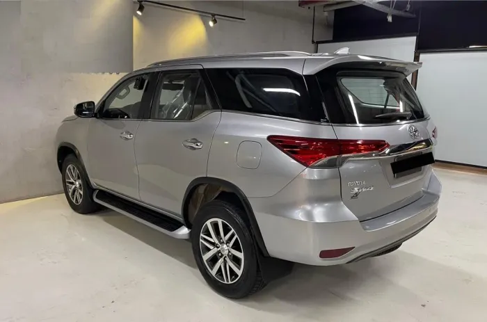 Toyota Hilux SW4 SRX 4X4 2.8 TDI 16V Dies. Aut. 2018