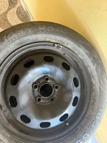 Venda de Pneus e Rodas Aro 15