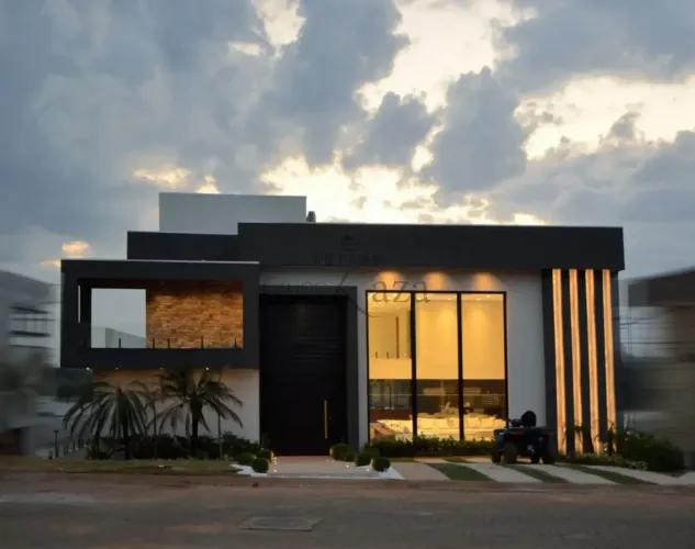 Casa em condomínio - Condomínio Porto Laranjeiras - Piracaia - 10 Dormitórios - 1.100m².