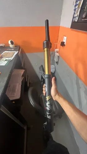 Suspensão Fox 38 kashima Grip 2