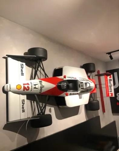 Carro decorativo MP4/4 Ayrton Senna Escala 1:2
