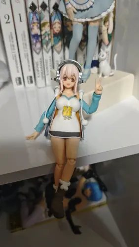 Super Sonico figma