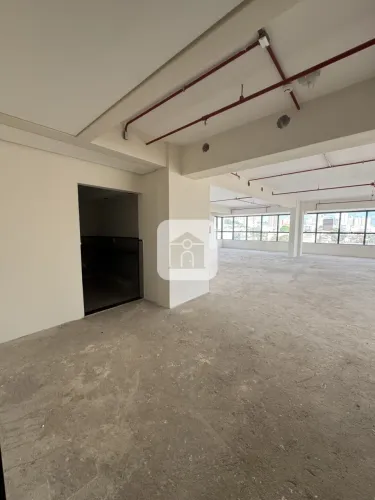 Sala comercial para locação e venda no bairro Tabajaras