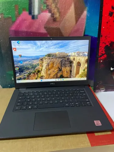Notebook Dell i3 -10° geração 8GB Nvme 256- 1ano de garantia