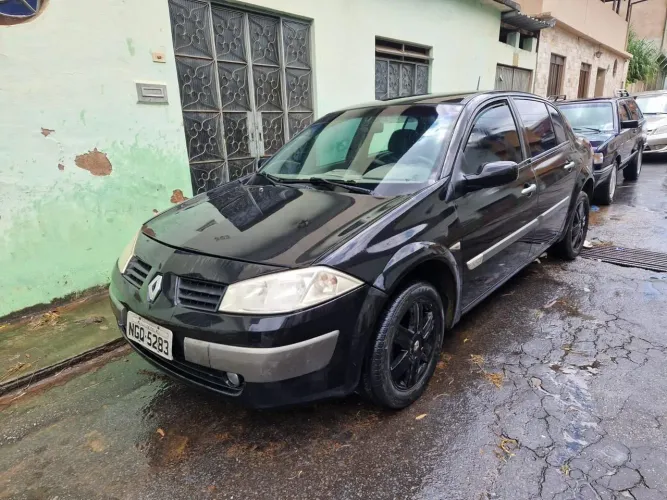 Renault Megane Sedan Dynamique 2.0 16V Aut. 2007