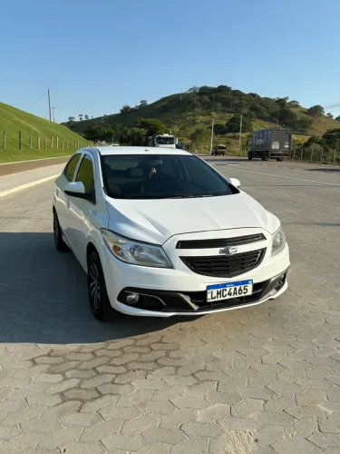 Chevrolet Onix Hatch LS 1.0 8V Flex Power Mec. 4P 2015