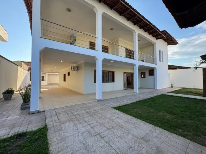 Casa à Venda no Ponta Negra II