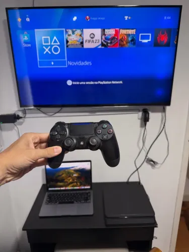 PlayStation 4 1 TB - 1 controle