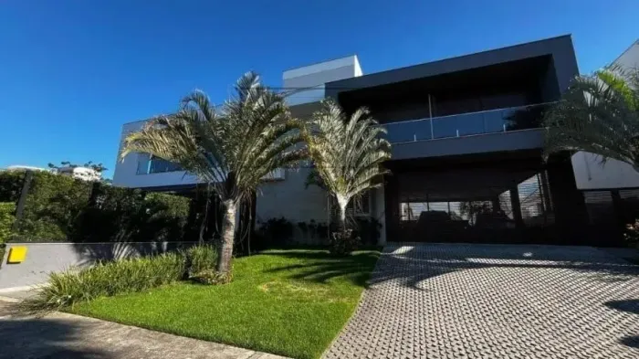 Casa à venda no Amoraeville Jurerê Internacional