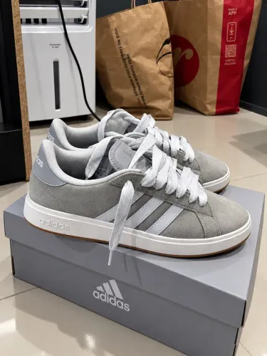 Tênis adidas N 40