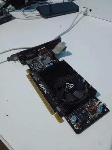 Placa de vídeo AMD6500 HD séries 4gb