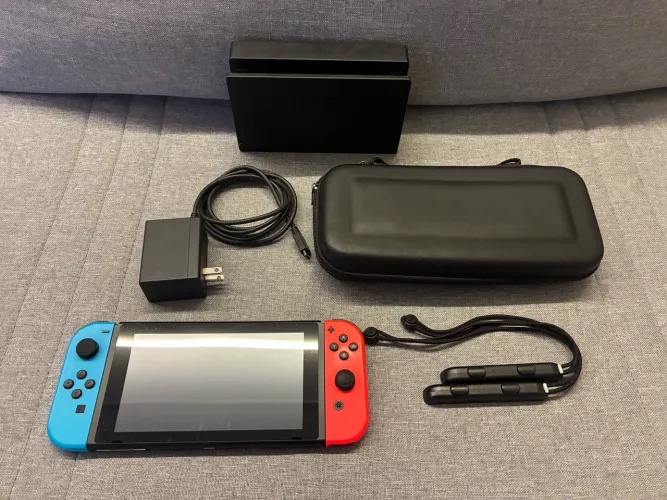 Nintendo Switch 