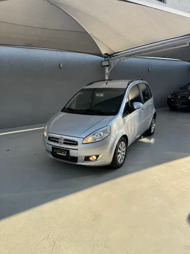 Fiat Idea Attractive 1.4 Fire Flex 8V 5P 2015