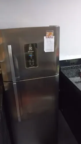 Refrigerador / Geladeira Electrolux Frost Free, 2 Portas, 433L, Inox - Tf51x