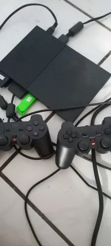 Video game play 2 jogos no pendrive