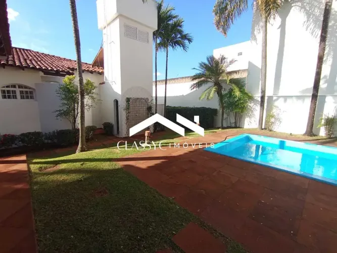 Casa em Morada da Colina, Uberlândia  3 Quartos com Suíte e Hidromassagem,424 m²