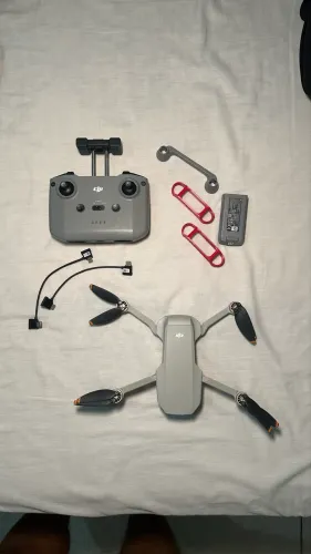 DJI MINI 4K com acessórios 