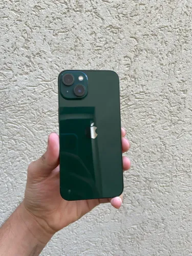 iPhone 13 verde