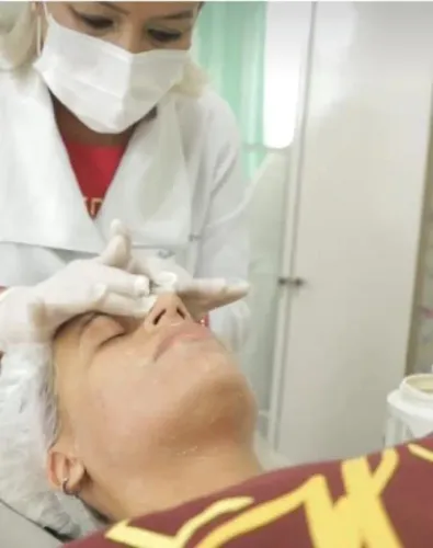 Limpeza de pele com Dermaplanig 120,00