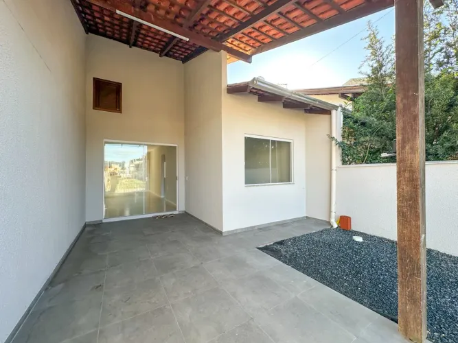 Casa recém reformada a venda no bairro Santa Terezinha em Gaspar